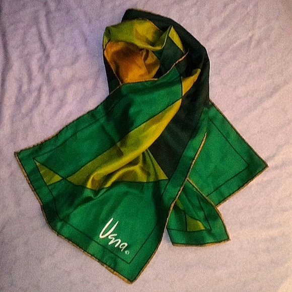 Vintage Greens Olive black lined scarf - Picture 2 of 7